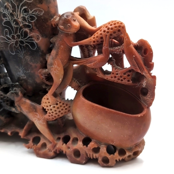 Vintage Asian Chinese Carved Soapstone Monkey Animal Vase - Brush Pot - Display - Picture 9 of 13